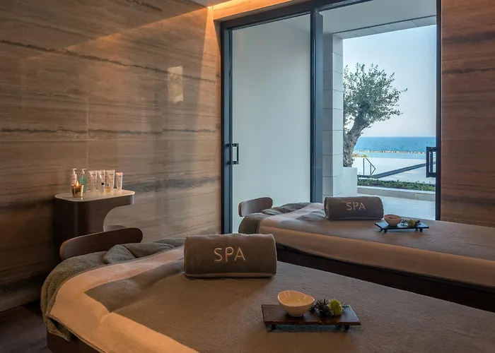 Amara - Sea Your Only View™ 利马索尔