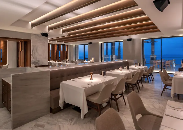 Amara - Sea Your Only View™ Hotel